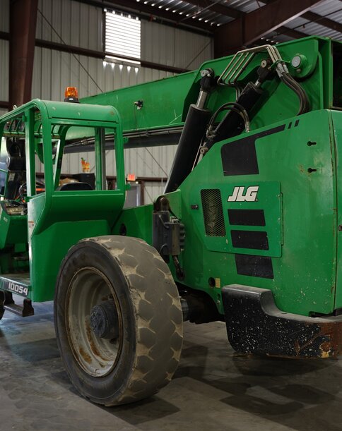 Common Challenges When Shipping Oversized Machinery & How to Solve Them